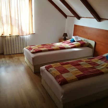 Dunakanyar Bed & Breakfast Göd Esterno foto